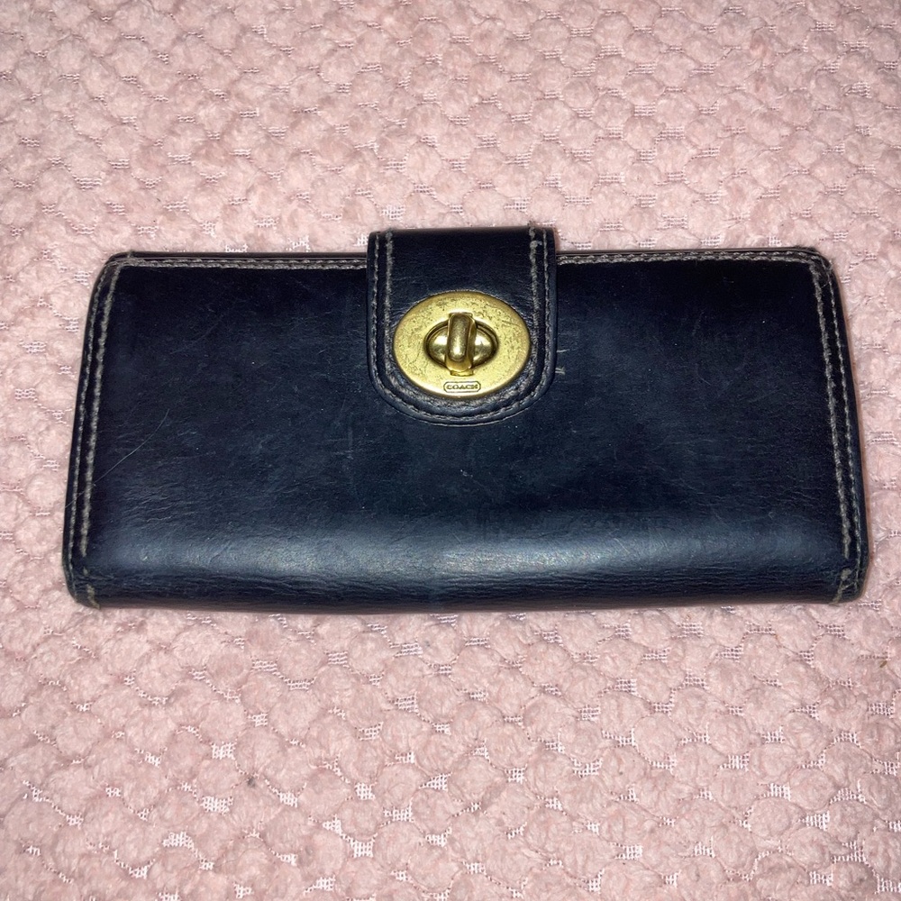 Vintage Coach Black Leather Wallet with Gold Turnlock